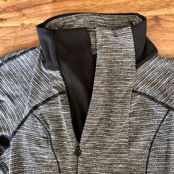 Lululemon Baserunner 1/2 Zip - Picture 5 of 16
